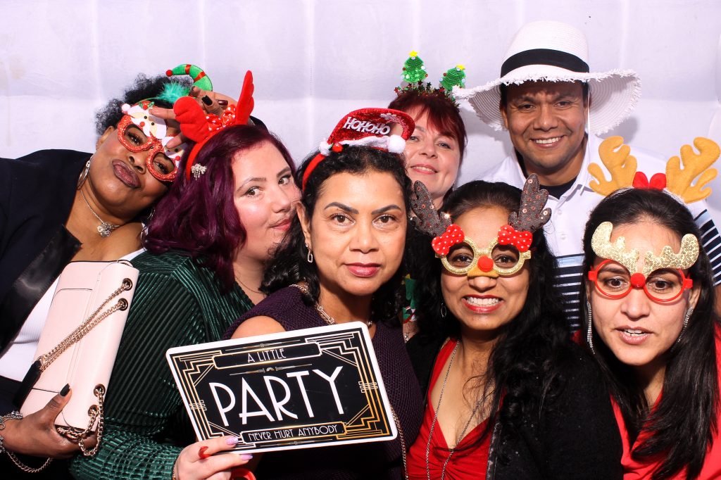 SnapMagicPhotobooths (35 of 228) SnapMagicPhotobooths (35 of 228)